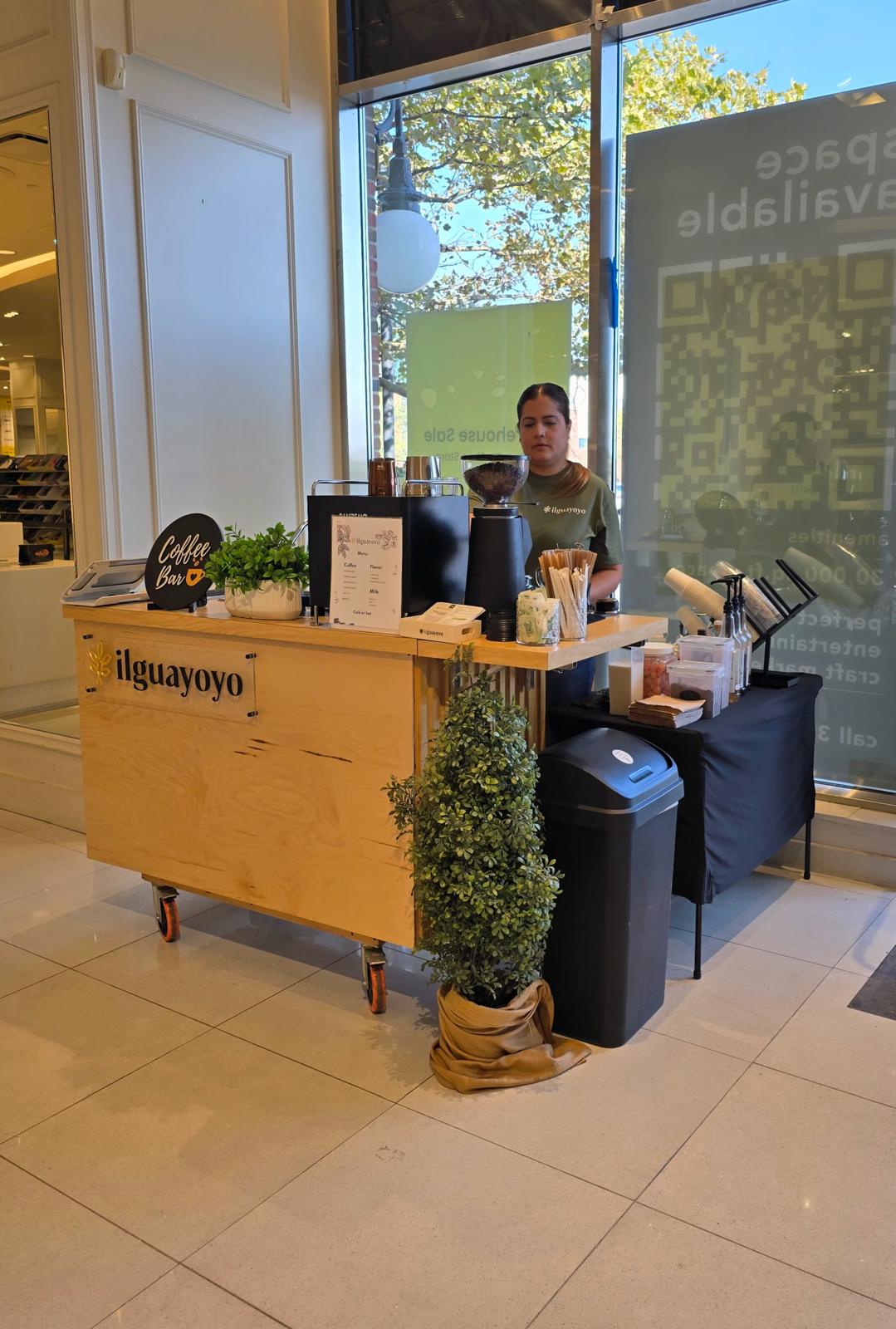 IL Guayoyo mobile beverage bar at an event